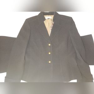 Tahari 2 piece black pants suit like new size 12 gold buttons